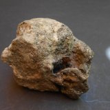 Vesubianita (Vesuvianita) y Biotita
6 x 5,5 x 4 cm
(Autor: Antonio Alcaide)