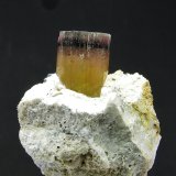 Elbaíta (variedad rubelita)
Cristal de 1.5 cm
(Autor: Diego Navarro)