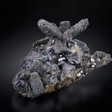 Enargita y Pirita
8 x 7.5 x 5 cm / cristal principal: 2.5 cm
(Autor: Museo MIM)