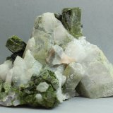Epidota
100x53x61 mm
(Autor: Juan Espino)