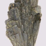 EPIDOTA
66 x 27 x 12 mm.
(Autor: José Luis Zamora)