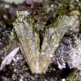 Epidota y Hematites.
6´125 x 4´595 mm.
(Autor: Jesus Franquesa Baucells)