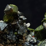Epidota y magnetita
Campo de visión de 5x4cm
(Autor: Antonio Carmona)