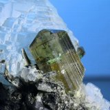 Epidota
cristal 15x10mm
(Autor: Ramon A  Lopez Garcia)