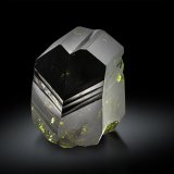 Epidota
3 x 5 x 5 cm
(Autor: Museo MIM)