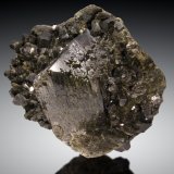 Epidota
17 x 14cm, cristal de 8cm
(Autor: Raul Vancouver)