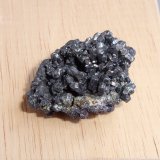 Estefanita
3,2 x 2 x 1,6 cm.
(Autor: J. G. Alcolea)