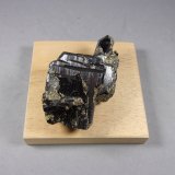 Ferberita
7,5 x 4,8 x 3,8 cm.
(Autor: J. G. Alcolea)