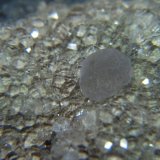 Fluorita y Analcima.
45x30 mm.
(Autor: Jesus Franquesa Baucells)