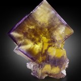 Fluorita
5.5 x 9.7 x 11.4 cm / Cristal principal: 11.1 cm.
(Autor: Museo MIM)