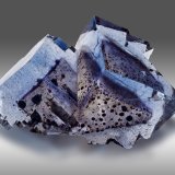 Fluorita
3 x 4.5 x 3 cm / Cristal principal: 3.2 cm
(Autor: Museo MIM)