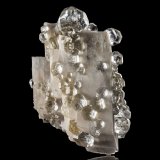 Fluorita en Calcita
14 x 11 x 16 cm / Cristal principal: 4 cm
(Autor: Museo MIM)