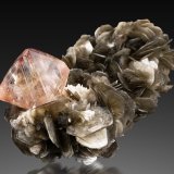 Fluorita
10 x 7 x 5.5 cm / cristal principal: 3.5 cm
(Autor: Museo MIM)