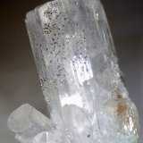 Milarita, Pirita, Ópalo.
10x5x5mm
(Autor: Carlos G. Bargueño)