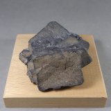 Galena
7 x 6,3 x 3,4 cm. 430,6 g.
(Autor: J. G. Alcolea)