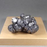 Galena
5,5 x 3,8 x 2,8 cm. 125 g.
(Autor: J. G. Alcolea)