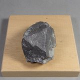 Galena
4,8 x 3,5 x 2,5 cm. 201,2 g.
(Autor: J. G. Alcolea)