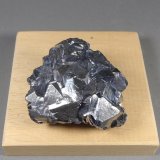 Galena
5,7 x 4,8 x 2,5 cm. 204 g.
(Autor: J. G. Alcolea)