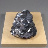 Galena
5,7 x 4,8 x 2,5 cm. 204 g.
(Autor: J. G. Alcolea)