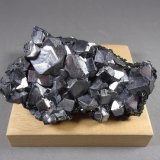 Galena
8,7 x 4,9 x 2,7 cm.
(Autor: J. G. Alcolea)