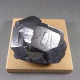 Galena
7 × 5,6 × 4 cm.  525,9 g.
(Autor: J. G. Alcolea)