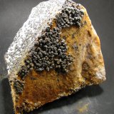 Galena, Cerusita
70 x 61 x 35 mm.
(Autor: José Luis Zamora)