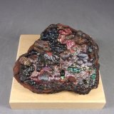 Goethita
7,5 x 6,1 x 2,1 cm. 122,9 g.
(Autor: J. G. Alcolea)