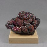 Goethita
7,7 x 5,2 x 4,2 cm.
(Autor: J. G. Alcolea)