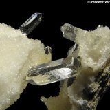 Yeso
Encuadre 4 x 3 cm. Cristal mayor 1,8 cm.
(Autor: Frederic Varela)