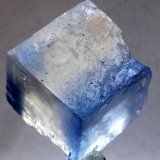 Halita
22 x 22 x 22 mm.
(Autor: José Luis Zamora)