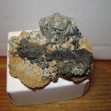 Galena, Esfalerita
4 x 4 x 3 cm.
(Autor: P. apita)