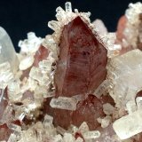 Cuarzo y calcita
Cristal de cuarzo 1x3 cm
(Autor: Emilio Téllez)