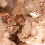 Calcita
1 cm. ancho de campo
(Autor: chatero15)