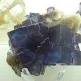 Fluorita y Cuarzo
10x8x7 cm
(Autor: jaume.vilalta)
