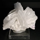 Barita y Fluorita
8 x 6 cm.
(Autor: Darío Menéndez)