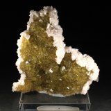 Fluorita, Dolomita, Calcita y Pirita
11 x 10 cm.
(Autor: Darío Menéndez)