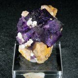 Fluorita y Calcita
6 x 4 cm.
(Autor: Darío Menéndez)