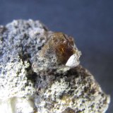 Titanita
Cristal de 8 x 8 mm.
(Autor: prcantos)