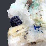 Azurita
4 cm x 3 cm
(Autor: Pedro FD)