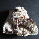 Spessartina (Espesartina), Feldespato (Grupo) y Cuarzo
4'5 x 4 cm.
(Autor: prcantos)