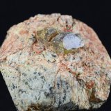 Bastnäsita-(Ce)
8.6 x 8.5 x 5.8 centimetros
(Autor: Ricardo Melendez)
