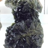 Epidota
9 x 5 x 3 cm
(Autor: DavidSG)