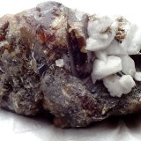 Esfalerita con calcita
30x18x18 cm y 16 kg de peso
(Autor: DavidSG)