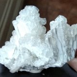 Fluorapophyllita-(K) (Apofilita) y Laumontita
Tamaño pieza 5,2x7,9cms.
(Autor: Gelo)