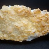 Calcita
6,5 x 3,6 cm
(Autor: Iwok)