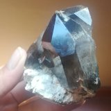 Cuarzo (variedad ahumado)
8x7cm aprox
(Autor: ximocompany)