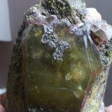 Cuarzo (variedad ahumado) con Epidota
15x8cm aprox
(Autor: ximocompany)