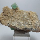 Fluorita y Cuarzo
6,3 x 3,2 cm
(Autor: Iwok)