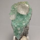 Calcita sobre Fluorita
2,8 x 5 cm
(Autor: Iwok)