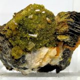 Mimetita, Wulfenita
3x2,8cm
(Autor: Adri Rodríguez)